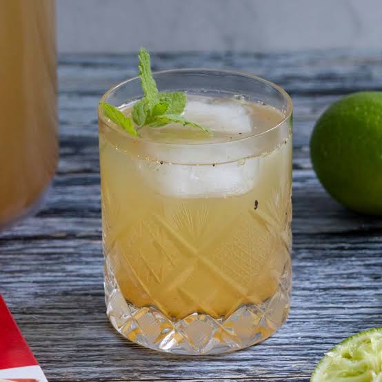 Shikanji / Nimbu Pani (Indian Spiced Lemonade)