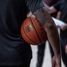 Increvable et indestructible, le challenge est de tester les limites de ce ballon de foot , pour la coupe du monde 2018 ! Decathlon Devient Le Nouveau Partenaire De La Nba Sport Strategies