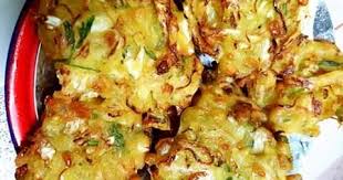 Hasilnya itu crispy di luar dan lembut di dalam, enak sekali. Resep Cara Membuat Bakwan Sayur Crispy Renyah Dan Tahan Lama