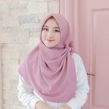 Kumpulan foto bayi muslim lucu gambar anak bayi imut cantik via semoga meme diatas bisa sobat pakai dengan bijak dan tepat supaya dapat berguna untuk anda sendiri maupun foto anak kecil perempuan lucu terbaru : Rini Anggiani Di Instagram Akhirnyaaaa Kutemukan Hijab Instan Yg Menutup Dada Tanpa Harus Pakai Peniti Atau Jarum Lagii Pakaian Jelita Wanita Model Pakaian