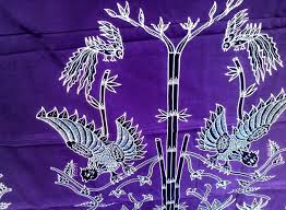 Batik sidomukti ini berasal dari magetan dan memiliki arti harapan untuk memperoleh ketenangan lahir batin. Motif Batik Sidomukti Dan Filosofinya Batik Tulis Indonesia