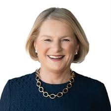 1924 Logan Manor Dr, Reston, VA 20190