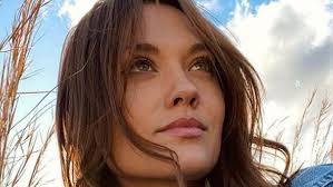 Here S What Laura James From America S Next Top Model Is Doing Now