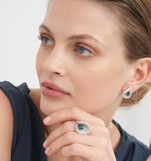 Nora Fish's Instagram, Twitter & Facebook