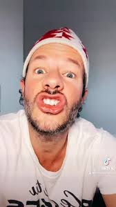 Gibus pour un valais souverain 🙂 , ￼ www.gibusvalais.ch , jette un œil sur  la nouvelle boutique valaisanne de Gibus ￼, ￼￼￼￼, Si t’aime bien les vidéos  et que tu veux me soutenir, découvre la nouvelle ...