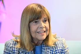 Madeleine Zimmer's Instagram, Twitter & Facebook