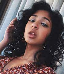 Born 28 december 2001) is a canadian actress known for her leading role in the netflix teen comedy series never have i ever (2020). Never Have I Ever Star Maitreyi Ramakrishnan Loves Her Arm Hair And False Eyelashes Glamour