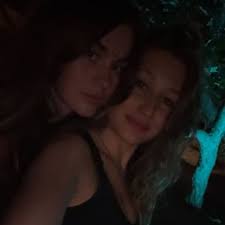 Bella Carmichael (@isabella.s.carmichael) • Instagram photos and videos