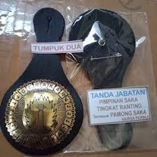 Kedua tanda tersebut adalah tanda kiamat sugra (tanda kiamat kecil) dan tanda kiamat kubra (tanda kiamat besar). Tanda Jabatan Pamong Saka Bhayangkara Tumpuk 2 Pramuka Tanda Produk
