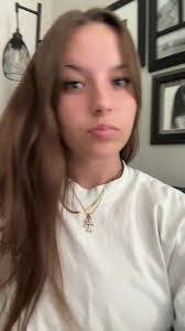 Olivia Hammond's Instagram, Twitter & Facebook