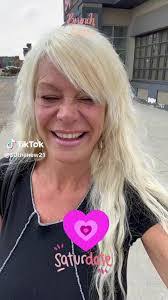 Kimberly Summers's Instagram, Twitter & Facebook