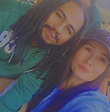 Where could I get this type of eyelash extensions done ?