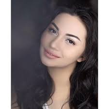 Memasak dan main piano artis favorit: Profil Biodata Artis Ariel Tatum Lengkap Dengan Foto Terbaru Agama Dan Karir