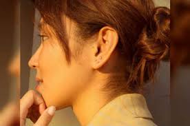 Ear gauging involves stretching out the skin to form a large hole. Kathryn Bernardo Gets New Ear Piercing For 2020 Showbiz Chika