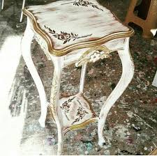 Pin By Gulseren Ertit On Trabalhos Em Madeira Stencil Furniture Shabby Chic Furniture Diy Paint Furniture