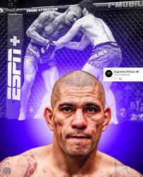 Alex Pereira wants a rule change: "I think the rules need to change... If a  fighter puts the other against the fence, it has to do some damage, it has  to be