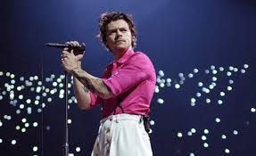 Styles found fame as the star of the global phenomenon one direction, a group that was assembled by simon cowell in the x factor uk 2010. Music Week