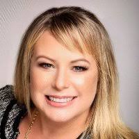 Alicia Gillman's Instagram, Twitter & Facebook