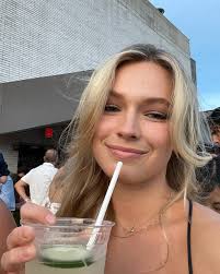 Halle Garland (@hallegarland) • Instagram photos and videos