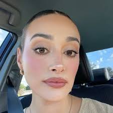 Sarah Gary Makeup🩷 (@_sarahgary)