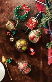 weihnachtskugeln im uk style von butlers christbaumschmuck kariert rot grun gold england weihnachten b christbaumschmuck rot weihnachtskugeln christbaumkugeln