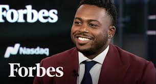 This Former NFL Player Is Helping Collegiate Athletes Make The Most Of NIL