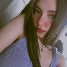 Abigail Dingler's Instagram, Twitter & Facebook