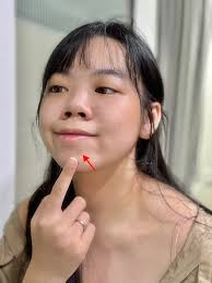 I've tried so many acne patches, but this one truly stands out. The  @Snow2plus_official @Snow2plus_global One Night Patch Plus uses real  science — magnesium microneedles — to calm breakouts fast. ✓ Feels