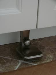 A Foot Pedal For The Kitchen Sink Yes Please It Makes So Much Sense Farmhouse Kitchen Remodel Kitchen Faucet Kitchen Inspirations