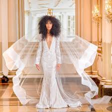 19 Blushing Brides Serving The Ultimate Natural Hair Inspo Natural Hair Bride Natural Hair Wedding Wedding Dresses