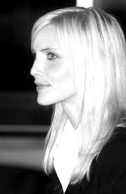 Her dark makeup, courtesy virginia young, gives her an almost vampiric appeal that. Bildergebnis Fur Nadja Auermann Jung Nadja Auermann Beauty Photography Original Supermodels