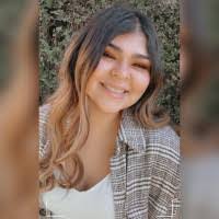 Mayra Tapia's Instagram, Twitter & Facebook