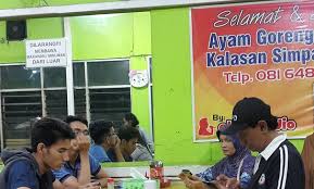 Check spelling or type a new query. Menunggu Pesanan Datang Picture Of Ayam Goreng Rebus Kalasan Simpang Lima Semarang Tripadvisor