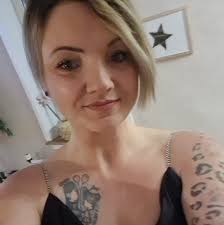 DER TRENDSCHUH Reinschlüpfen, wohlfühlen und Richtung Wochenende spazieren!  http://hm.info/1c1ce #HMMan