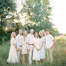 Neutral Colors Not Matchy Matchy Family Portrait Outfits Summer Family Photos Large Family Photo Shoot Ideas