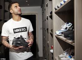Kyle walker explains the meaning behind his tattoos. Kyle Walker Wiki 2021 Girlfriend Salary Tattoo Cars Houses And Net Worth