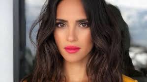 Édgar ricardo arjona morales (jocotenango, sacatepéquez, guatemala; Esta Es La Sensual Hija De Ricardo Arjona Que Triunfa En La Actuacion