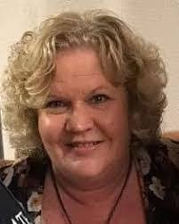 Donna Ruhl's Instagram, Twitter & Facebook