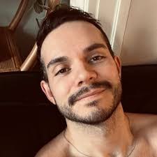 Clara Egan's Instagram, Twitter & Facebook