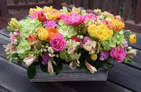 Spring Garder In A Wooden Box With Roses Tulips Ranunculus Alstroemeria Mini Carnation Flower Arrangements Fresh Flower Bouquets Fresh Flowers Arrangements