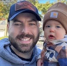 Chandra Holland's Instagram, Twitter & Facebook