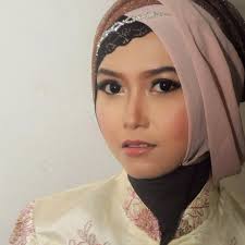 Maybe you would like to learn more about one of these? Kursus Cepat 6 Ide Make Up Wisuda Simpel Yang Bisa Kamu Praktikkan Sendiri Di Rumah