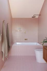 Whether you want soft and serene or hot and hyper, we flush out all the. Photo 5 Of 24 In A Bold And Playful Melbourne Home Dares To Stand Out From The Crowd Dwell