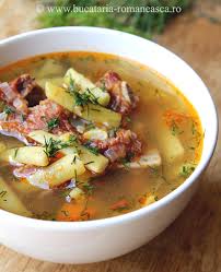 O ciorba cu legume din plin dreasa cu ne place foarte mult ciorba de fasole, mai ales vara cand avem fasole verde de sezon si o pregatim foarte des. Ciorba De Fasole Verde Cu Carne De Porc Bucataria Romaneasca