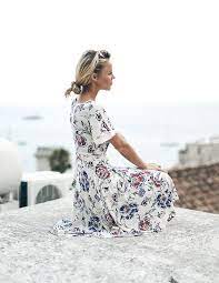 7 Hairstyles For The Hottest Days Of Summer Dresses Pretty Dresses Beautiful Outfits