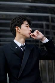  300 Ide Lin Yi Di 2021 Aktor Selebritas Pacar Pria