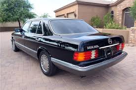 1991 Mercedes Benz 560sel 4 Door Sedan Rear 3 4 157634 Mercedes Benz Mercedes Mercedes Benz Classic
