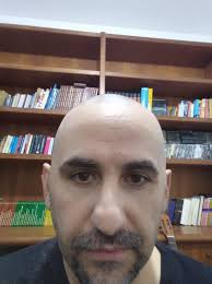 What is the best move for White to play to checkmate in this chess position?