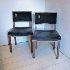 Queen elizabeth ii, seating stool used by guess during the coronation ceremony, marked/stamped on wood frame er coronation & waring & gillow 1953. Antiques Atlas Queen Elizabeth Ii Coronation Chair