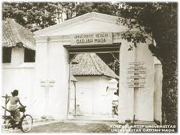 Joni maru 38.786 views7 months ago. Maw Mblusuk Menguak Masa Lalu Ugm Di Museum Ugm